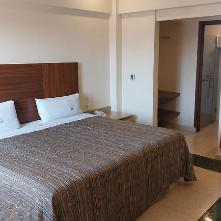 Hotel Real Del Sol - Zona Expo Industrial 과달라하라 외부 사진